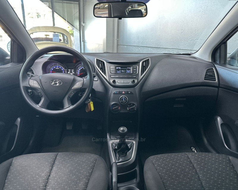 HB20 1.0 COMFORT PLUS 12V FLEX 4P MANUAL - 2017 - VACARIA