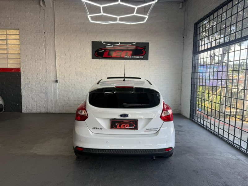 FOCUS 2.0 TITANIUM HATCH 16V FLEX 4P AUTOMÁTICO - 2015 - CAXIAS DO SUL