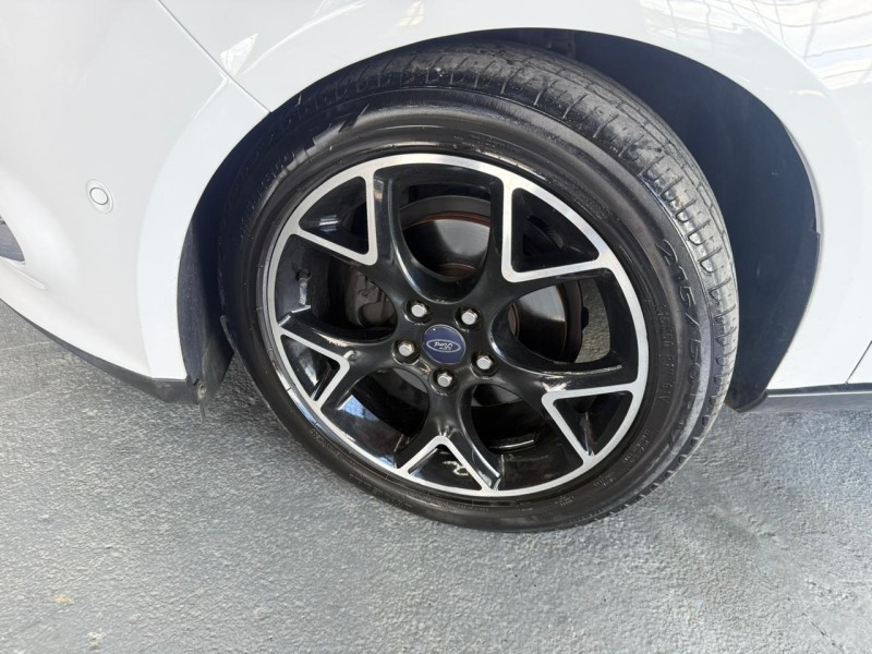 FOCUS 2.0 TITANIUM HATCH 16V FLEX 4P AUTOMÁTICO - 2015 - CAXIAS DO SUL
