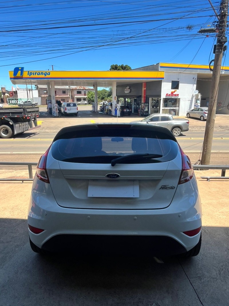 FIESTA 1.5 S HATCH 16V FLEX 4P MANUAL - 2015 - VACARIA