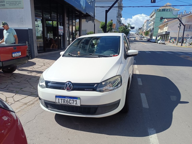 FOX 1.6 MI BLUEMOTION 8V FLEX 4P MANUAL - 2013 - FLORES DA CUNHA