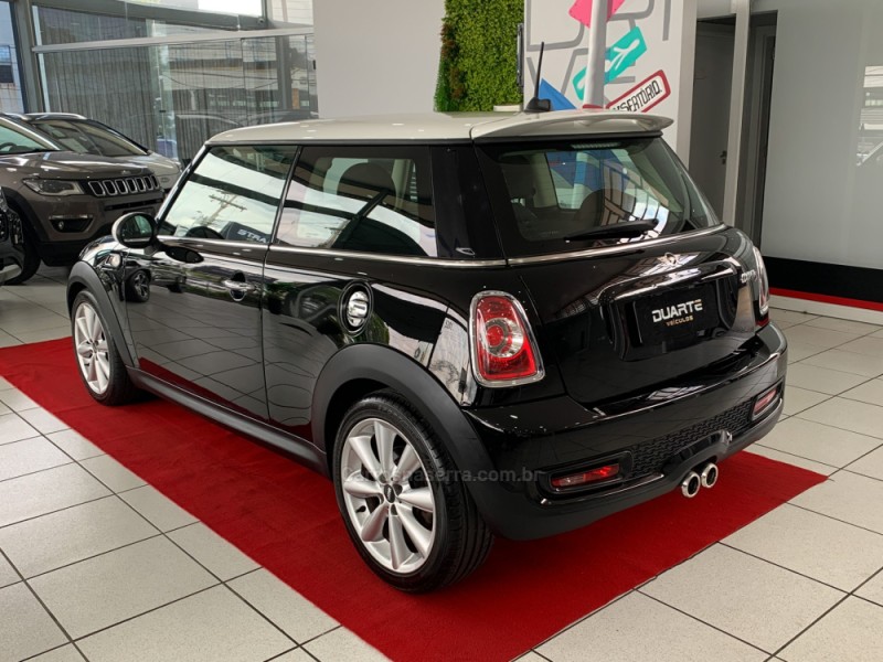 COOPER 1.6 S 16V TURBO GASOLINA 2P AUTOMÁTICO - 2013 - PORTO ALEGRE