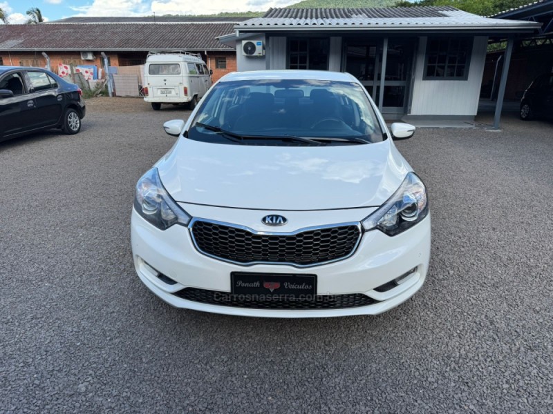 CERATO 1.6 E.221 SEDAN 16V GASOLINA 4P AUTOMÁTICO - 2015 - IGREJINHA