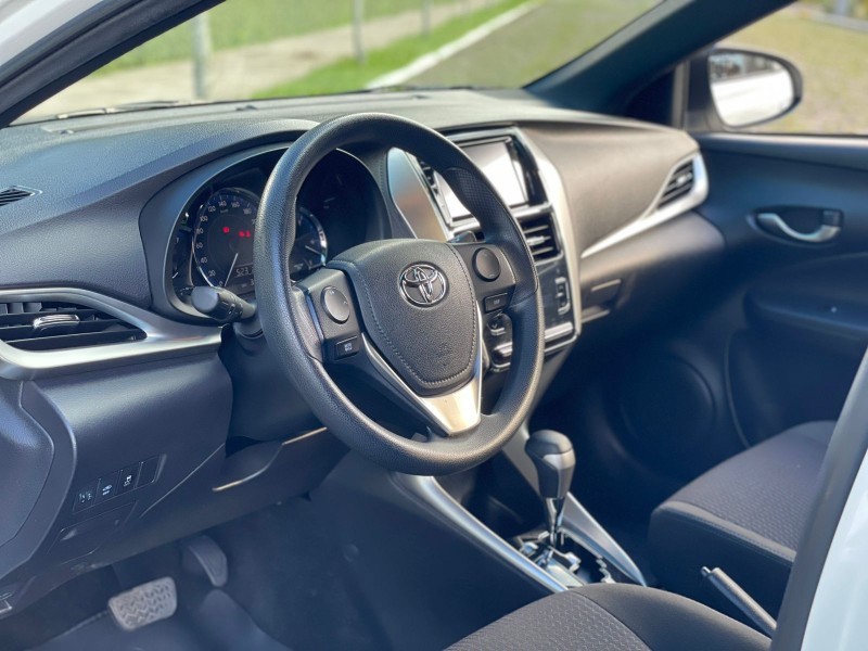 YARIS 1.3 16V FLEX XL PLUS TECH MULTIDRIVE17 - 2019 - FARROUPILHA