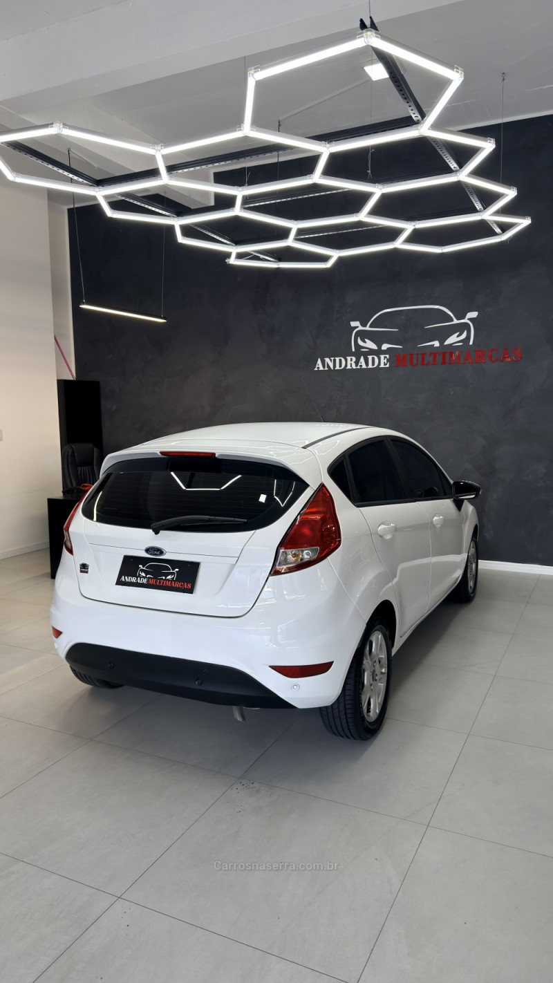 FIESTA 1.6 SE HATCH 16V FLEX 4P AUTOMÁTICO - 2016 - CAXIAS DO SUL