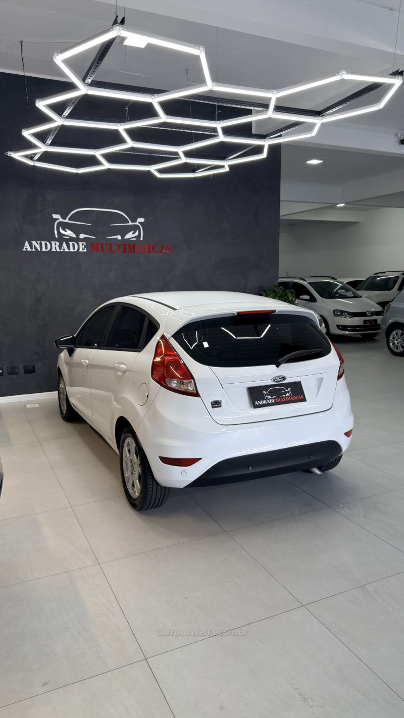 FIESTA 1.6 SE HATCH 16V FLEX 4P AUTOMÁTICO - 2016 - CAXIAS DO SUL