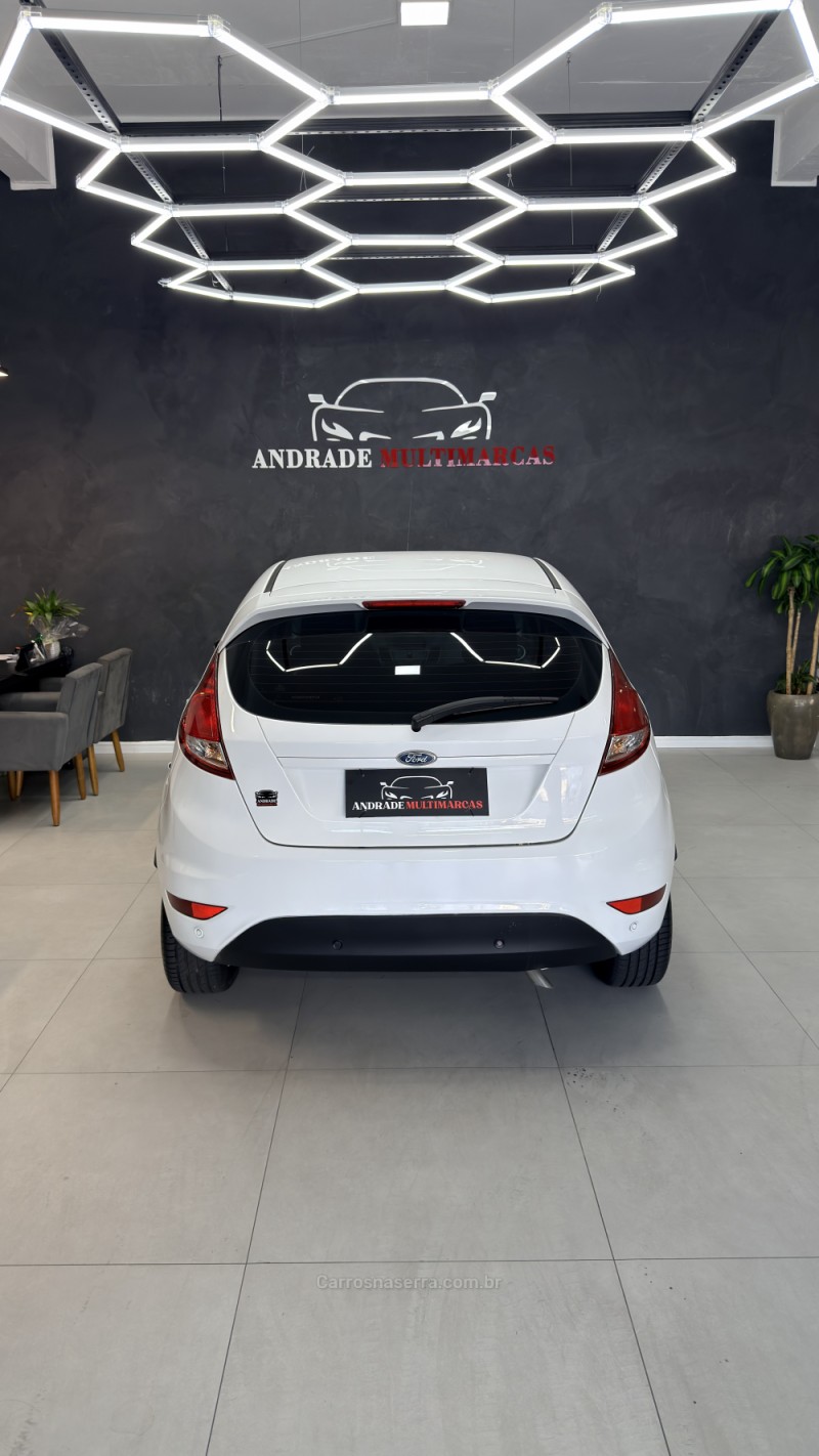 FIESTA 1.6 SE HATCH 16V FLEX 4P AUTOMÁTICO - 2016 - CAXIAS DO SUL