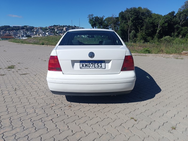 BORA 2.0 MI COMFORTLINE 8V 4P MANUAL - 2001 - FLORES DA CUNHA