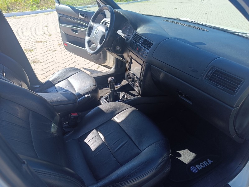 BORA 2.0 MI COMFORTLINE 8V 4P MANUAL - 2001 - FLORES DA CUNHA