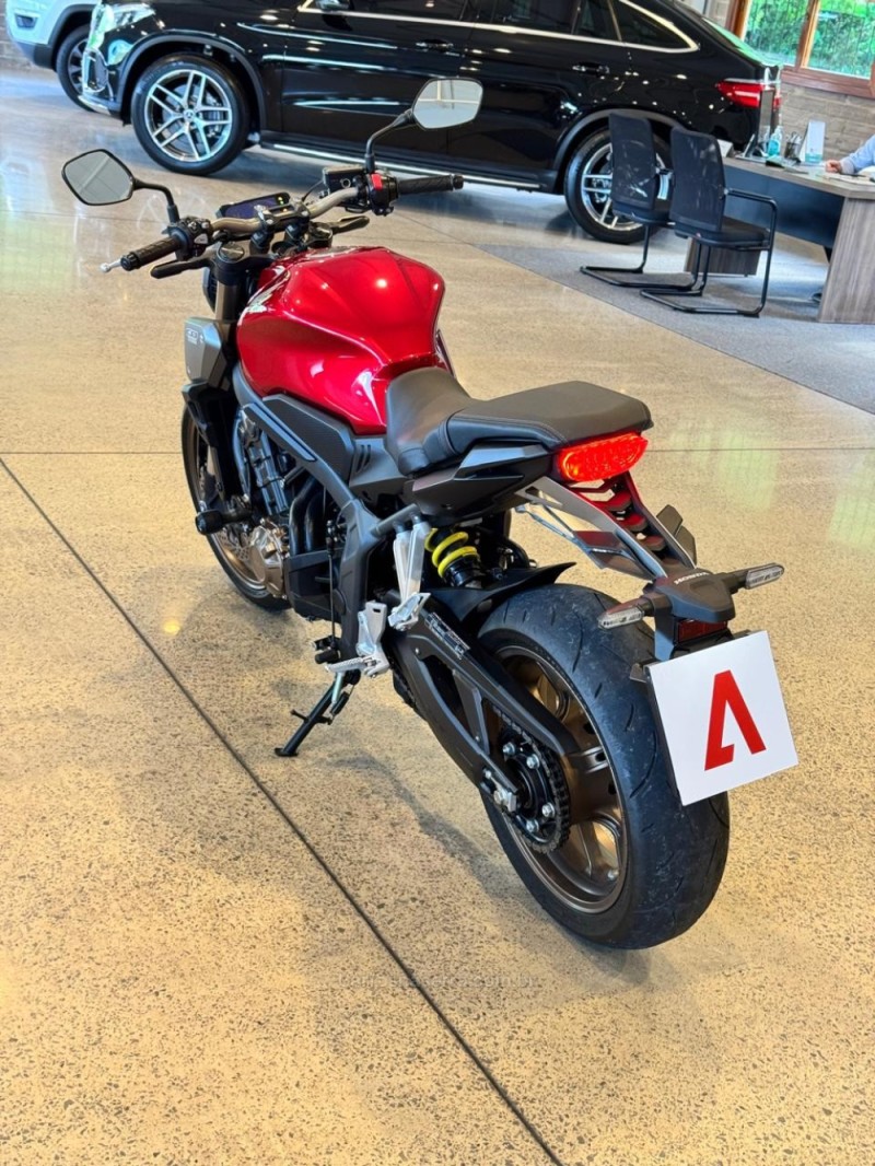 CB 650R  - 2022 - GARIBALDI