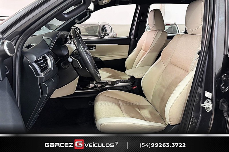 HILUX SW4 2.8 SRX 4X4 DIAMOND 16V TURBO DIESEL 4P 7 LUGARES AUTOMÁTICO - 2022 - BENTO GONçALVES