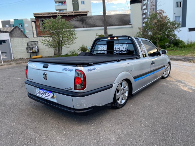 SAVEIRO 1.6 MI SUPER SURF CS 8V GASOLINA 2P MANUAL G.III - 2003 - CAXIAS DO SUL