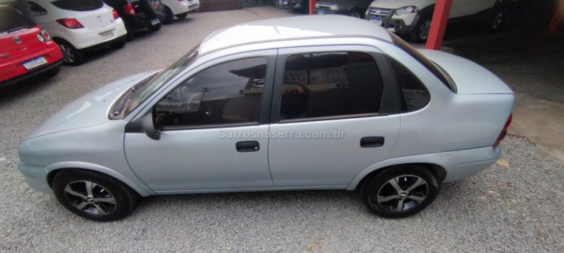 CLASSIC 1.0 MPFI VHCE 8V FLEX 4P MANUAL - 2010 - FARROUPILHA