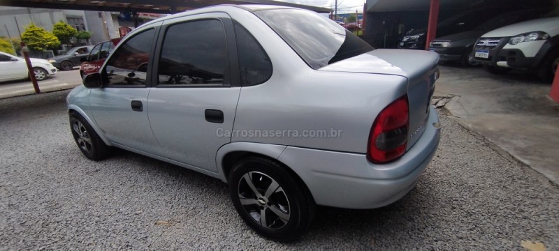 CLASSIC 1.0 MPFI VHCE 8V FLEX 4P MANUAL - 2010 - FARROUPILHA