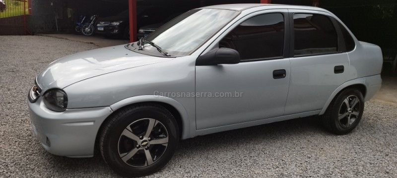 CLASSIC 1.0 MPFI VHCE 8V FLEX 4P MANUAL