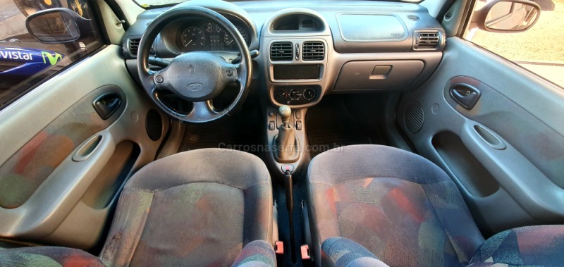 CLIO 1.0 RN SEDAN 16V GASOLINA 4P MANUAL - 2002 - CAXIAS DO SUL