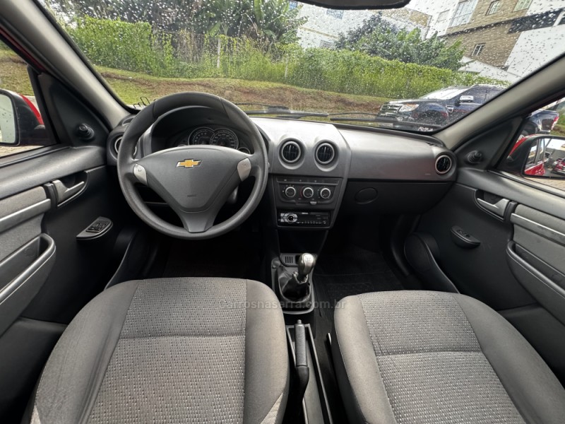 CELTA 1.0 MPFI LT 8V FLEX 4P MANUAL - 2014 - FELIZ