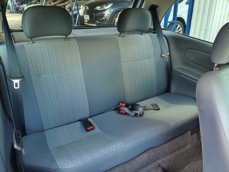 CORSA 1.0 MPF WIND 8V GASOLINA 2P MANUAL - 2001 - BOM PRINCíPIO