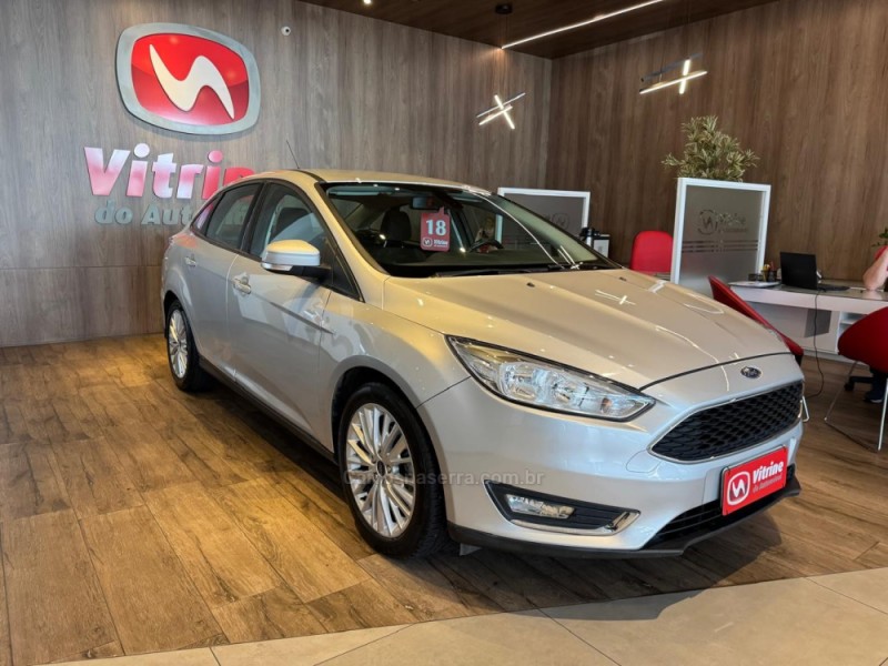 FOCUS 2.0 SE PLUS FASTBACK 16V FLEX 4P AUTOMÁTICO - 2018 - ERECHIM