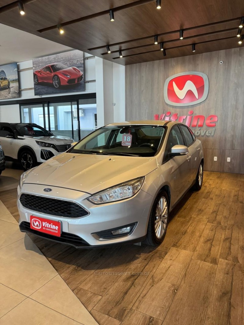 FOCUS 2.0 SE PLUS FASTBACK 16V FLEX 4P AUTOMÁTICO - 2018 - ERECHIM