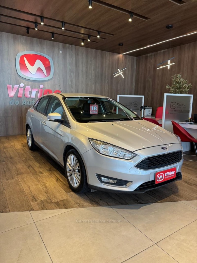 FOCUS 2.0 SE PLUS FASTBACK 16V FLEX 4P AUTOMÁTICO - 2018 - ERECHIM