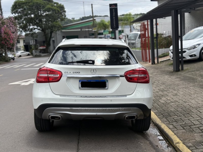 GLA 200 1.6 CGI ADVANCE 16V TURBO FLEX 4P AUTOMÁTICO - 2015 - PAROBé