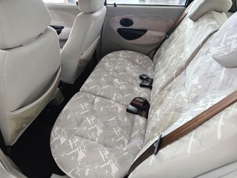 QQ 1.1 MPFI 16V GASOLINA 4P MANUAL - 2012 - SAPUCAIA DO SUL