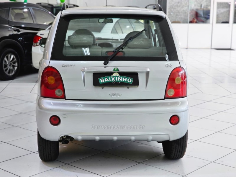 QQ 1.1 MPFI 16V GASOLINA 4P MANUAL - 2012 - SAPUCAIA DO SUL