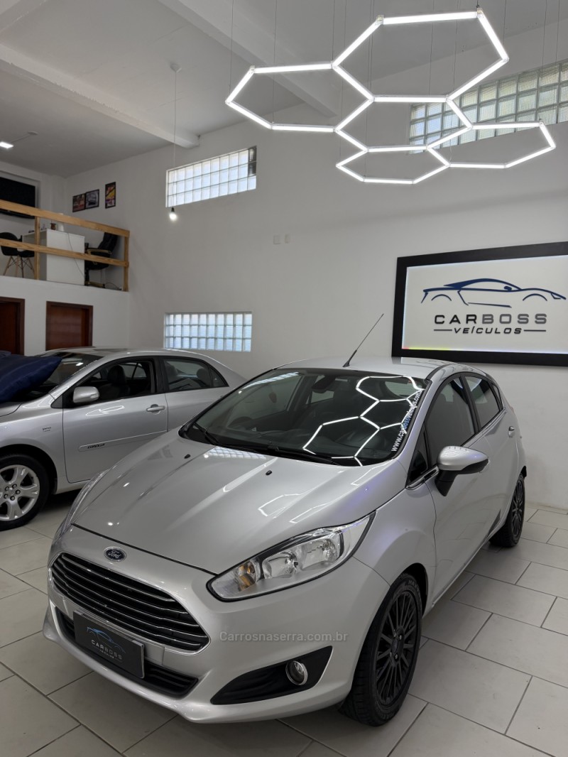 FIESTA 1.6 TITANIUM HATCH 16V FLEX 4P AUTOMÁTICO - 2015 - CAXIAS DO SUL