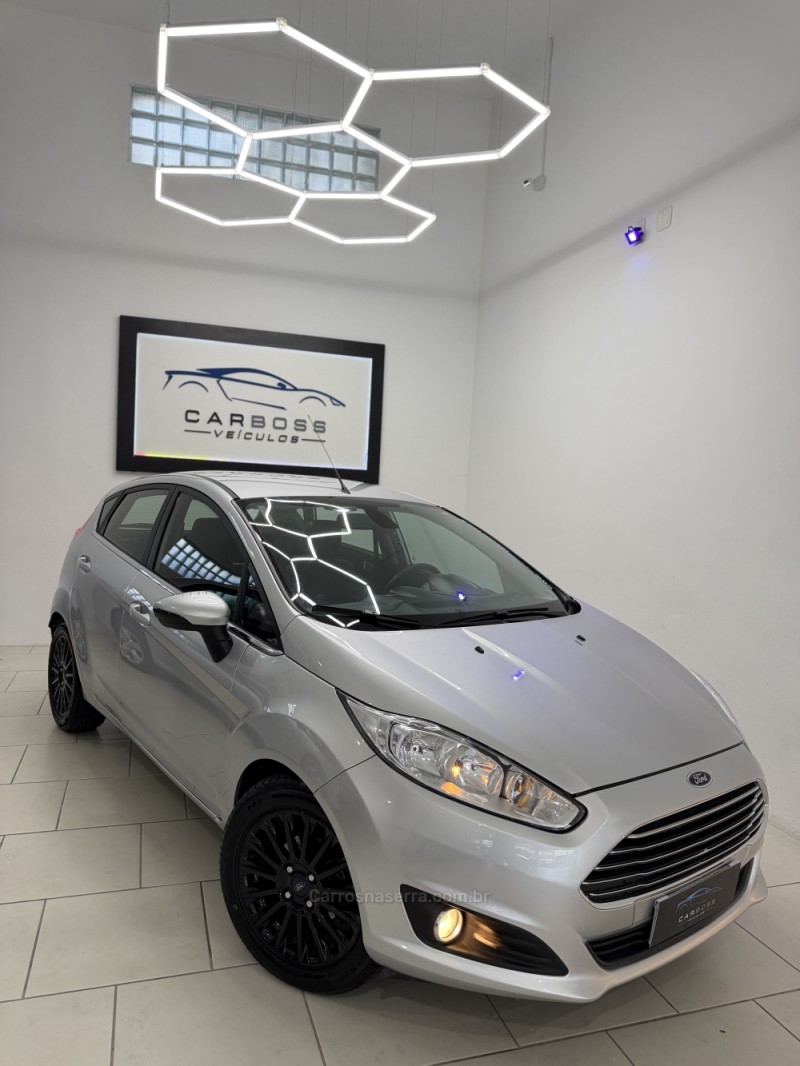 fiesta 1.6 titanium hatch 16v flex 4p automatico 2015 caxias do sul