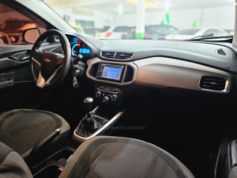 PRISMA 1.0 MPFI LT 8V FLEX 4P MANUAL - 2015 - SAPUCAIA DO SUL