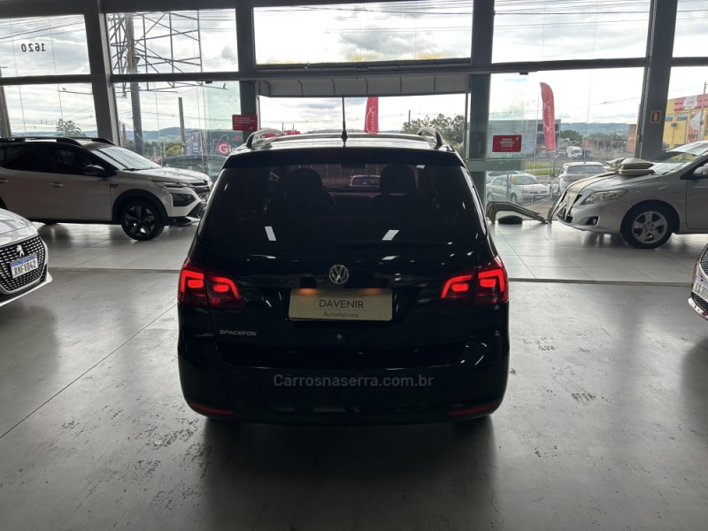 SPACEFOX 1.6 MSI TRENDLINE 8V FLEX 4P MANUAL - 2011 - TAQUARA