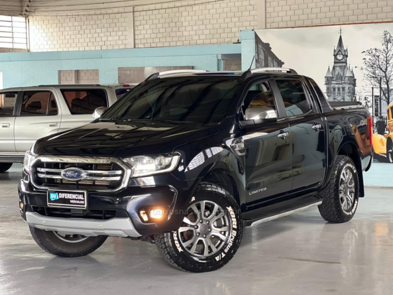FORD - RANGER - 2020/2021 - Preta - R$ 181.900,00