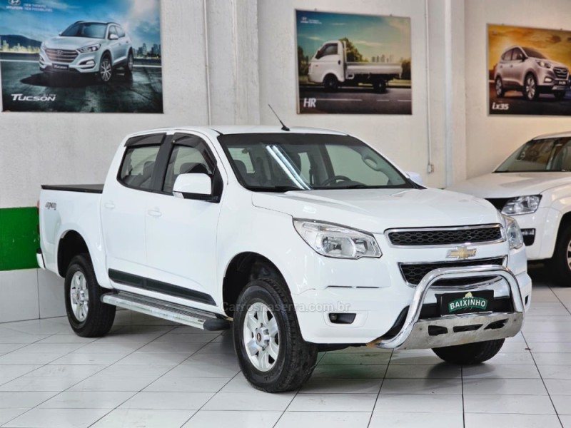 S10 2.5 LT 4X4 CD 16V FLEX 4P MANUAL - 2015 - SAPUCAIA DO SUL