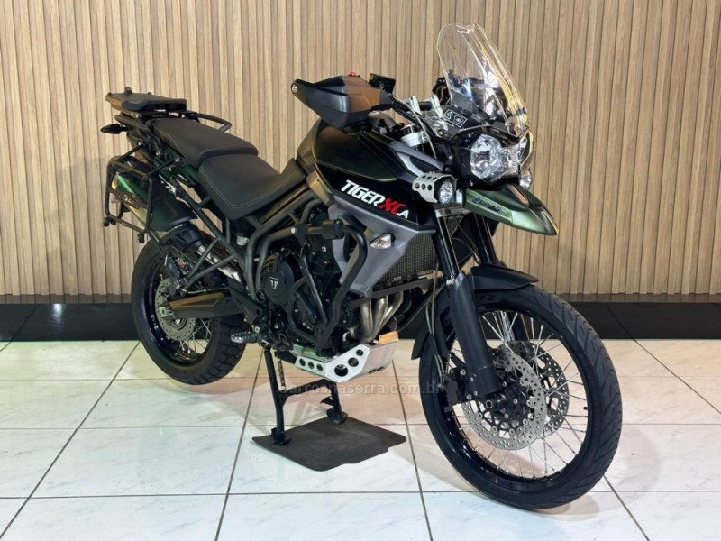 TIGER 800 XCA  - 2018 - CAMPO BOM