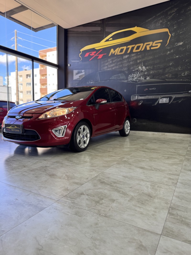 fiesta 1.6 se hatch 16v flex 4p manual 2013 caxias do sul