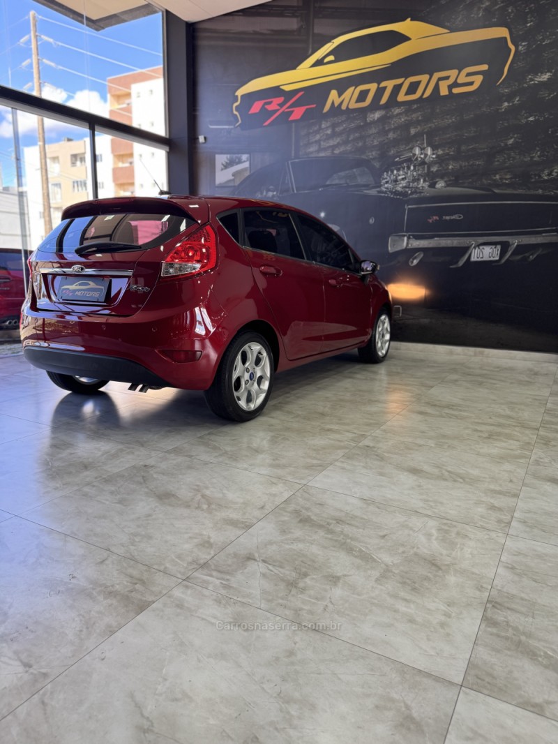 FIESTA 1.6 SE HATCH 16V FLEX 4P MANUAL - 2013 - CAXIAS DO SUL