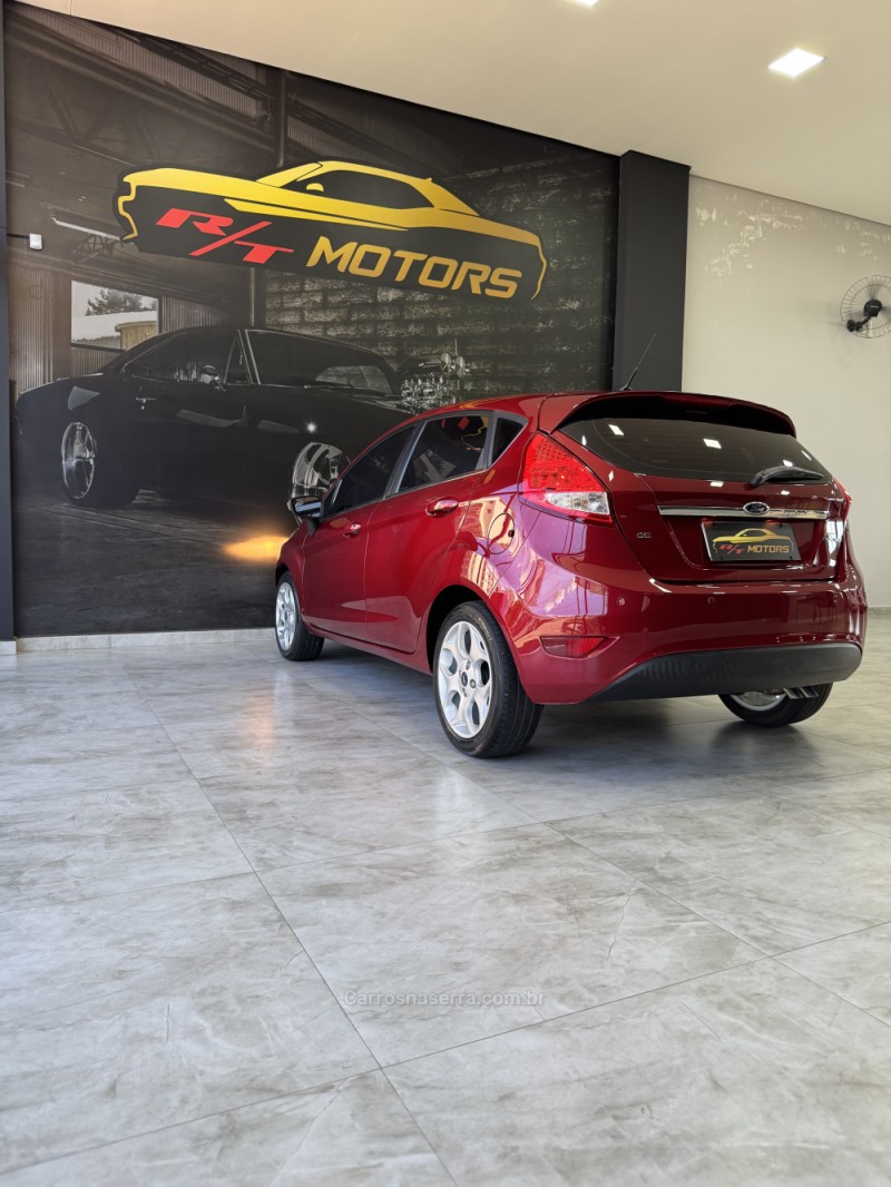 FIESTA 1.6 SE HATCH 16V FLEX 4P MANUAL - 2013 - CAXIAS DO SUL