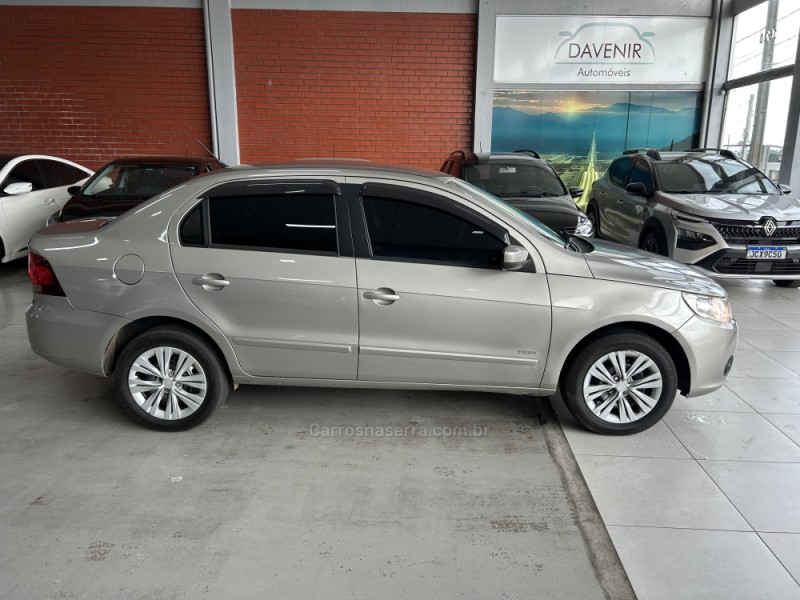 VOYAGE 1.0 MI 8V FLEX 4P MANUAL - 2012 - TAQUARA