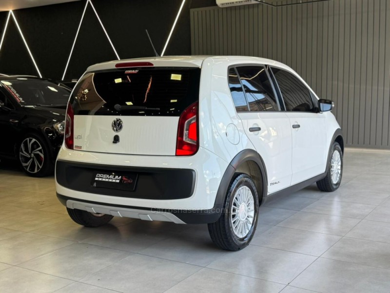 UP 1.0 TRACK UP 12V FLEX 4P MANUAL - 2017 - DOIS IRMãOS