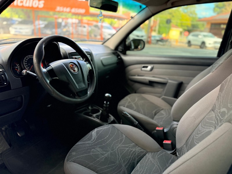 STRADA 1.4 MPI WORKING CS 8V CELEBRATION FLEX 2P MANUAL - 2016 - TRêS COROAS