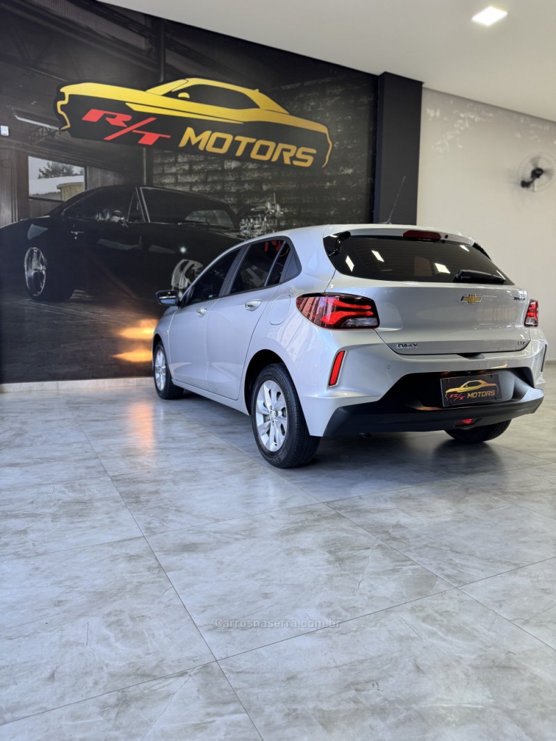 ONIX 1.0 LTZ 12V TURBO FLEX 4P AUTOMÁTICO - 2020 - CAXIAS DO SUL