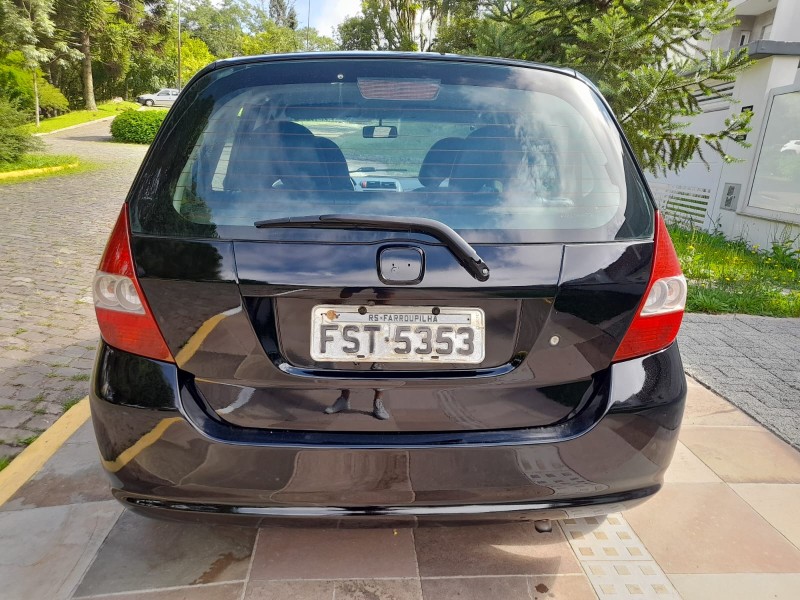 FIT 1.4 LXL 8V GASOLINA 4P AUTOMÁTICO - 2004 - FARROUPILHA