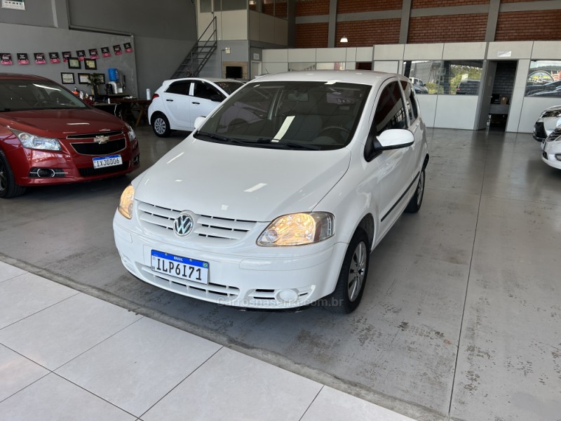 FOX 1.6 MI 8V FLEX 4P MANUAL - 2004 - TAQUARA