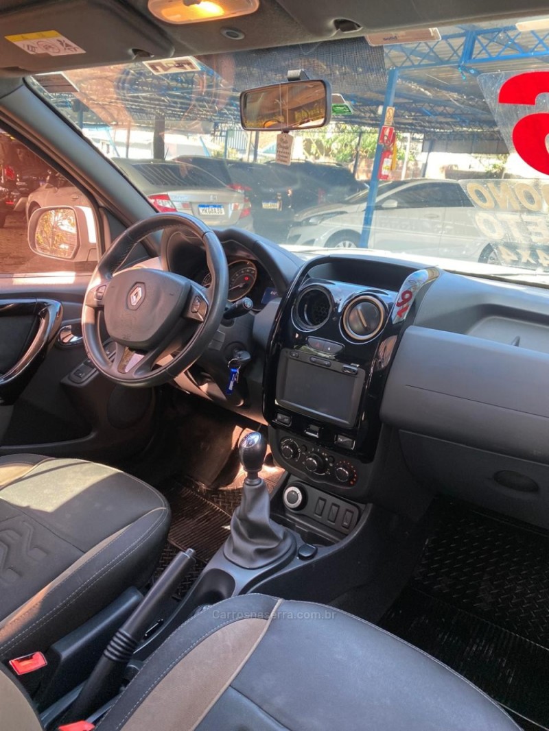 DUSTER 2.0 DAKAR 4X4 16V FLEX 4P MANUAL - 2016 - CANELA