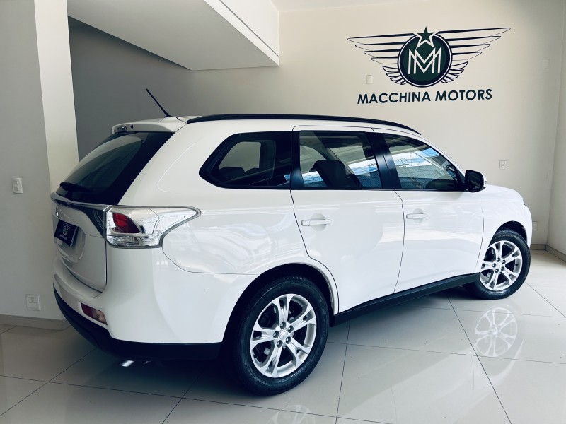 OUTLANDER 2.0 16V GASOLINA 4P AUTOMÁTICO - 2015 - CAXIAS DO SUL