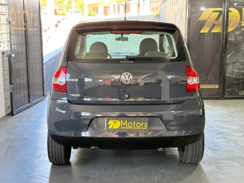 FOX 1.0 MI CITY 8V FLEX 4P MANUAL - 2009 - CAXIAS DO SUL