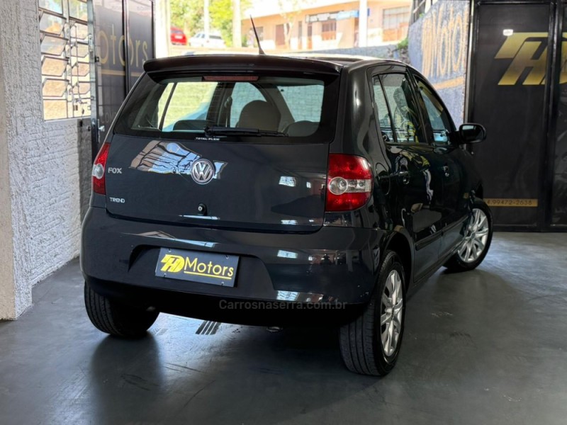 FOX 1.0 MI CITY 8V FLEX 4P MANUAL - 2009 - CAXIAS DO SUL