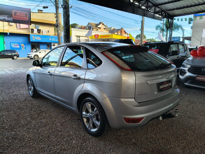 FOCUS 1.6 SE PLUS 16V FLEX 4P MANUAL - 2012 - CANELA