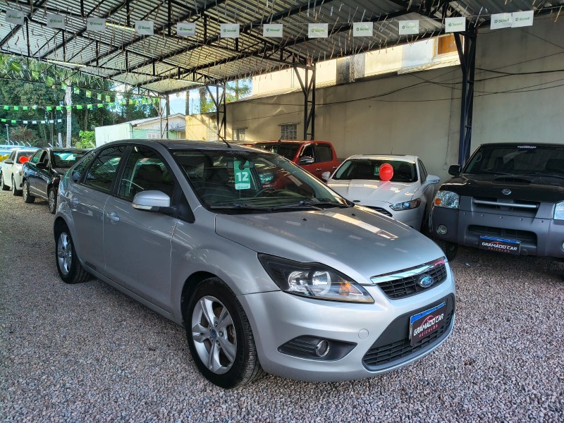 FOCUS 1.6 SE PLUS 16V FLEX 4P MANUAL - 2012 - CANELA